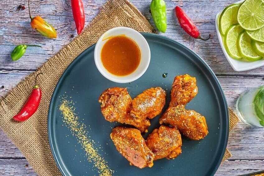 Expats Friday Night in The Best Wings Of Santa Marta