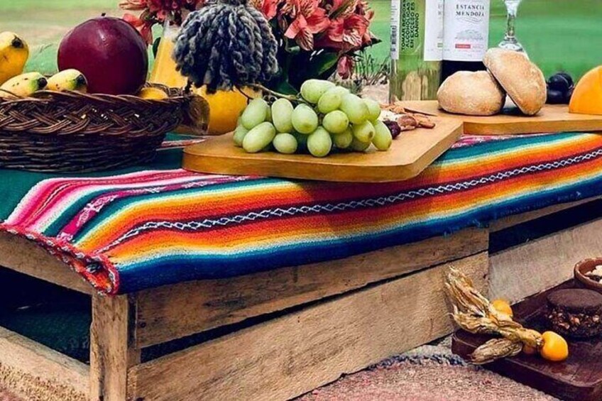 Private Half Day Tour to Tecsecocha Cliffs with Picnic