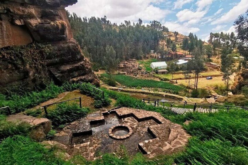 Private Half Day Tour to Tecsecocha Cliffs with Picnic
