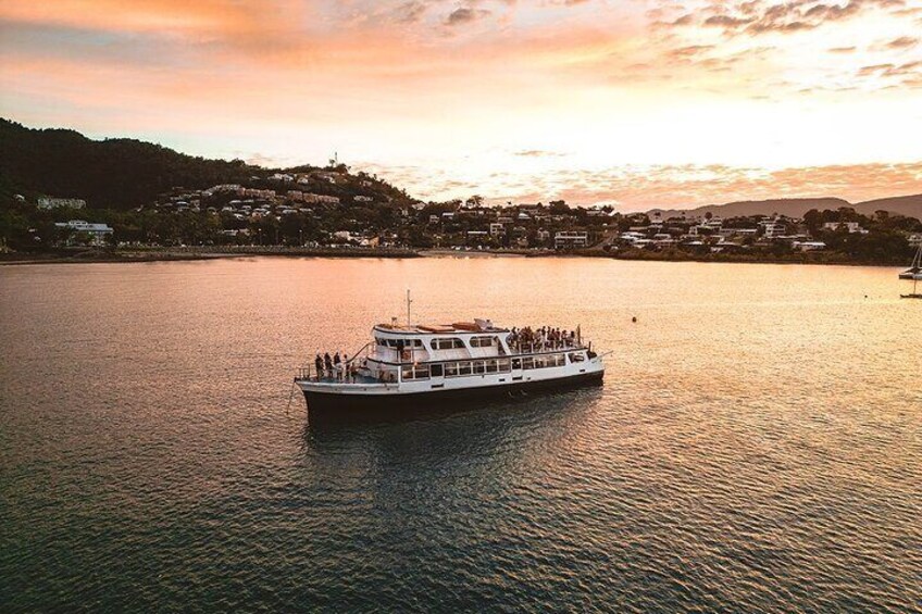 Airlie Beach Sunset Dinner Cruise