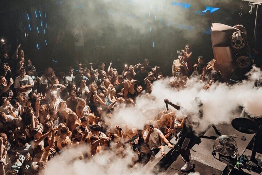 Ibiza Party Passport : Including 4 Free Clubs Tickets