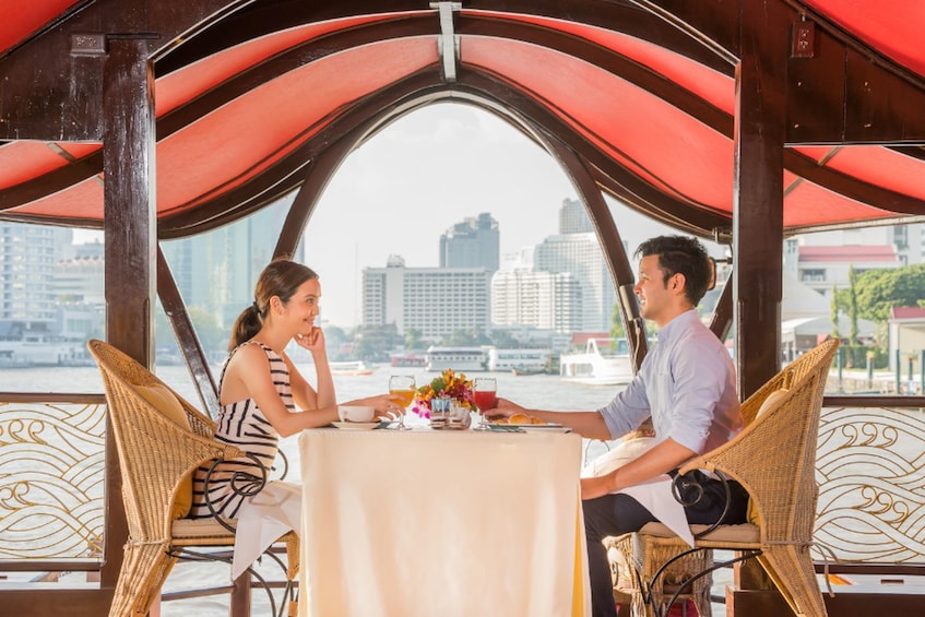 Manohra Luxury Dinner Cruises by Anantara Bangkok