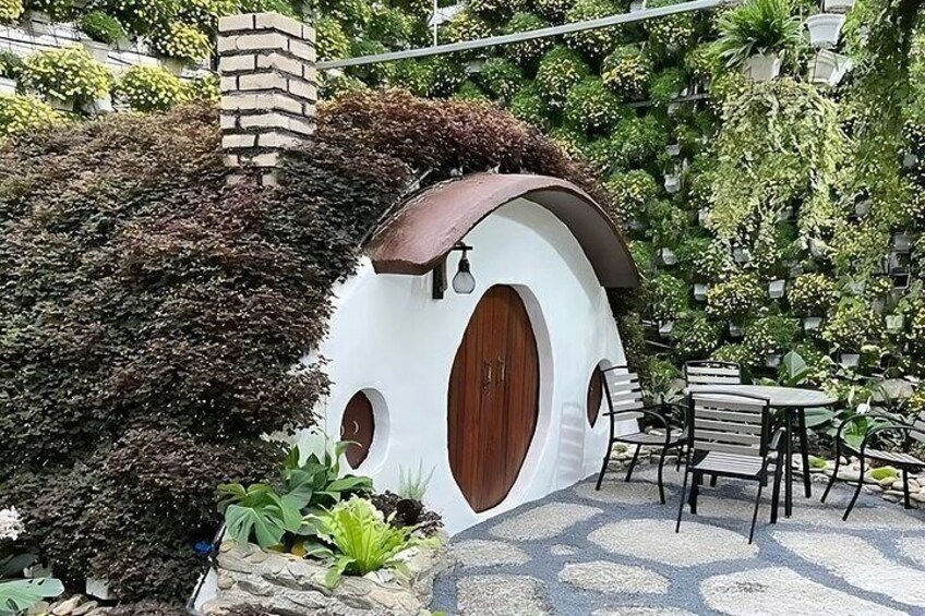 Flora Park - Hobbiton
