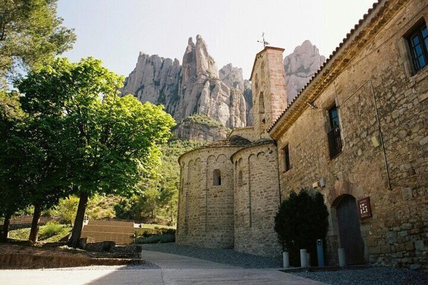  Montserrat, Girona & Costa Brava 12 Hour Day Trip from Barcelona
