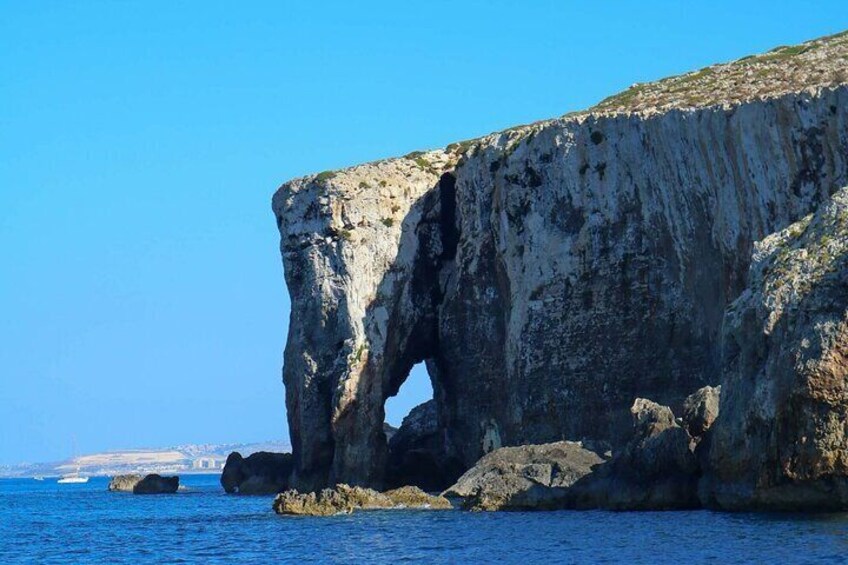 Explore Malta with Blue Lagoon, Crystal Lagoon and Sea Caves