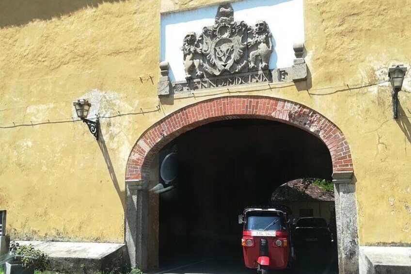 VIP Airport (CMB) Transfer -Private Car to Any City