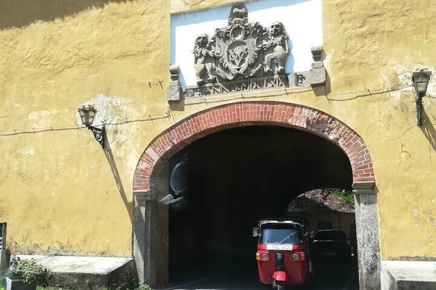 VIP Airport (CMB) Transfer -Private Car to Any City