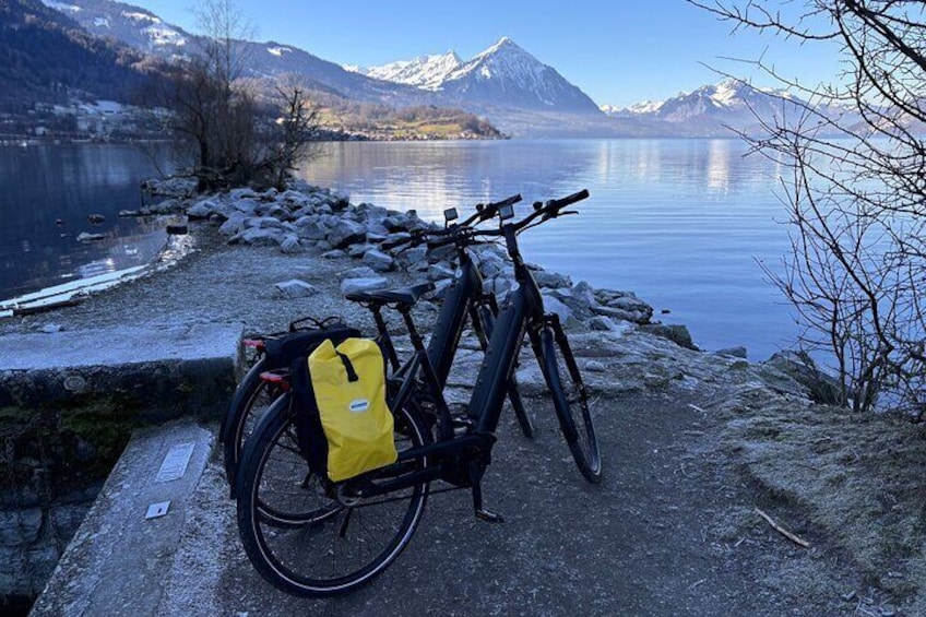 Interlaken to Lauterbrunnen E bike Tour Valley of 72 Waterfalls