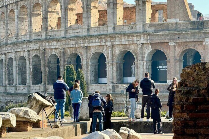 Rome Colosseum, Ancient Rome Tour & Tiber River Boat Ride Tickets