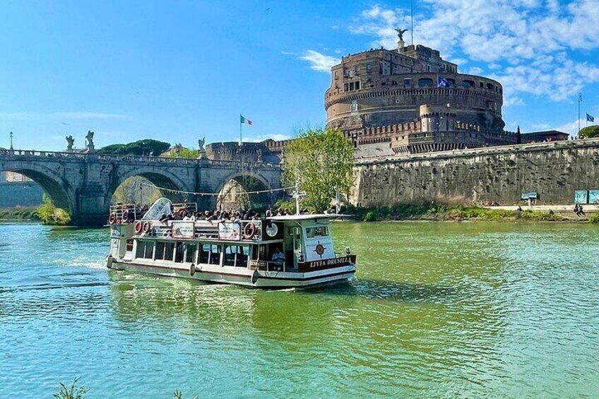 Rome Colosseum, Ancient Rome Tour & Tiber River Boat Ride Tickets