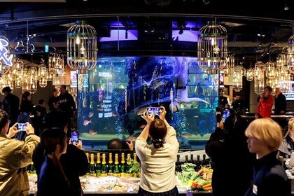 Experiencia gastronómica única en Tokio con Live Ama Diving