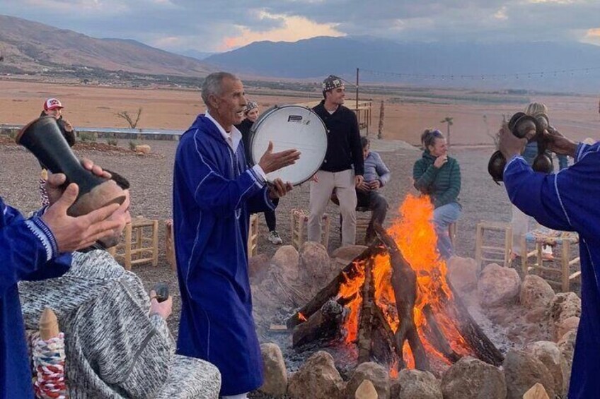 Dancing with our musicians to the rhythm of the desert