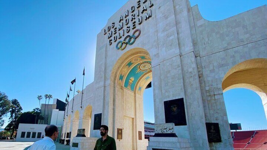 Museum Row Tour: Space, Dinosaurs and Sports at Exposition Park