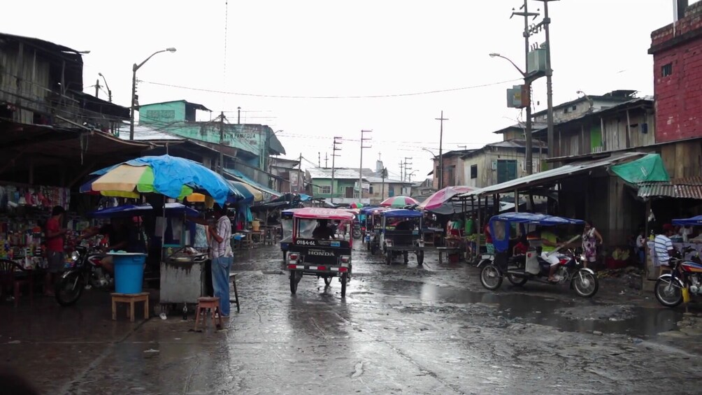 Belen Market and Floating Houses