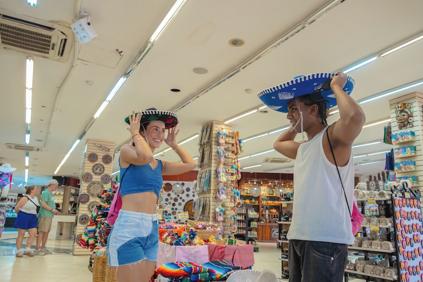 Tulum Shopping Tour with Mayan Market Visit