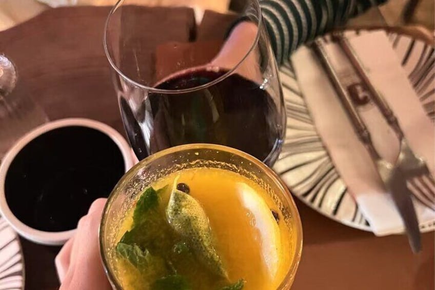 Experience Wine and Dine in Shanghai with Transportation