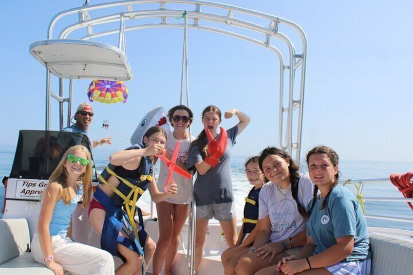 Unbelievable Parasailing with Fantastic Sights