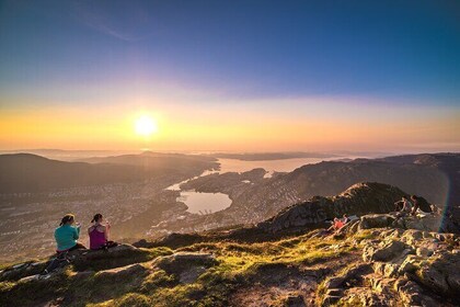 Bergen por la noche: Tour en teleférico por Mount Ulriken & Floyen