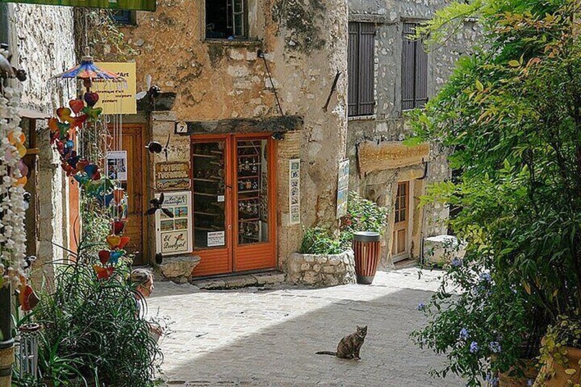 Life in the village of St Paul de Vence