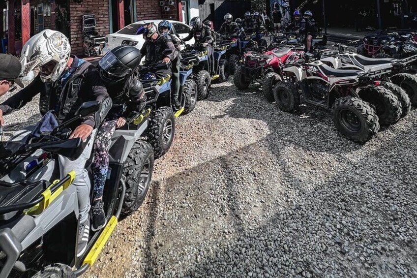 4x4 Tour with Food in Medellin