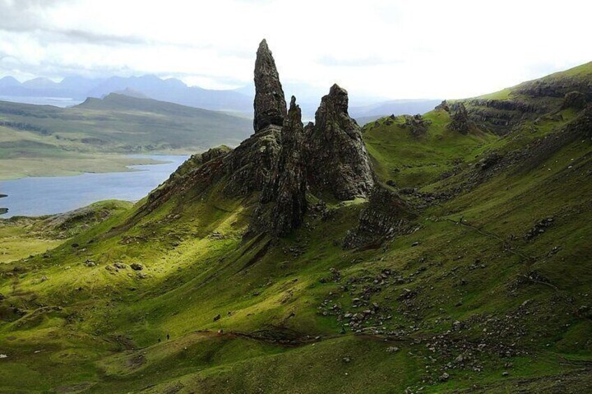 Isle of Skye and Eilean Donan Castle 12 Hour Tour from Inverness