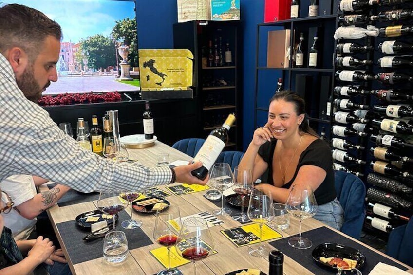 Shared Sydney City Walking Tour and Wine Tasting