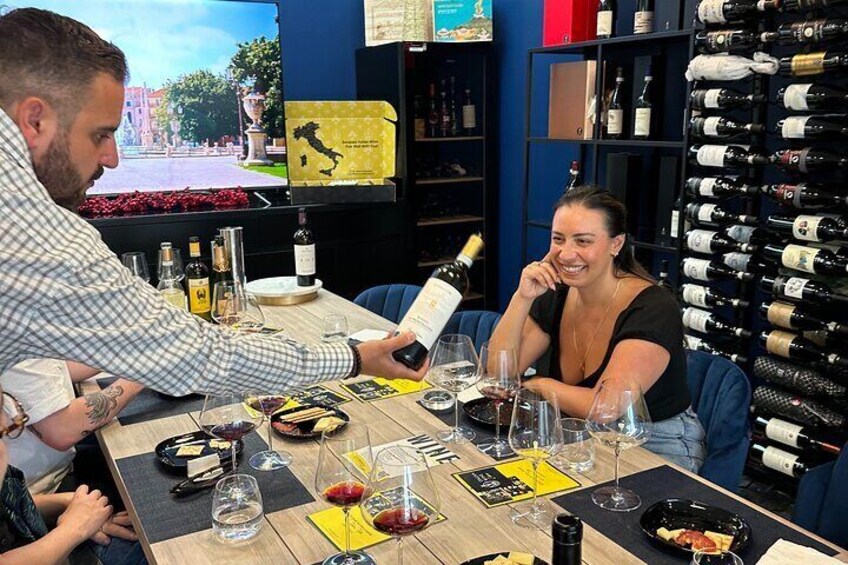 Shared Sydney City Walking Tour and Wine Tasting