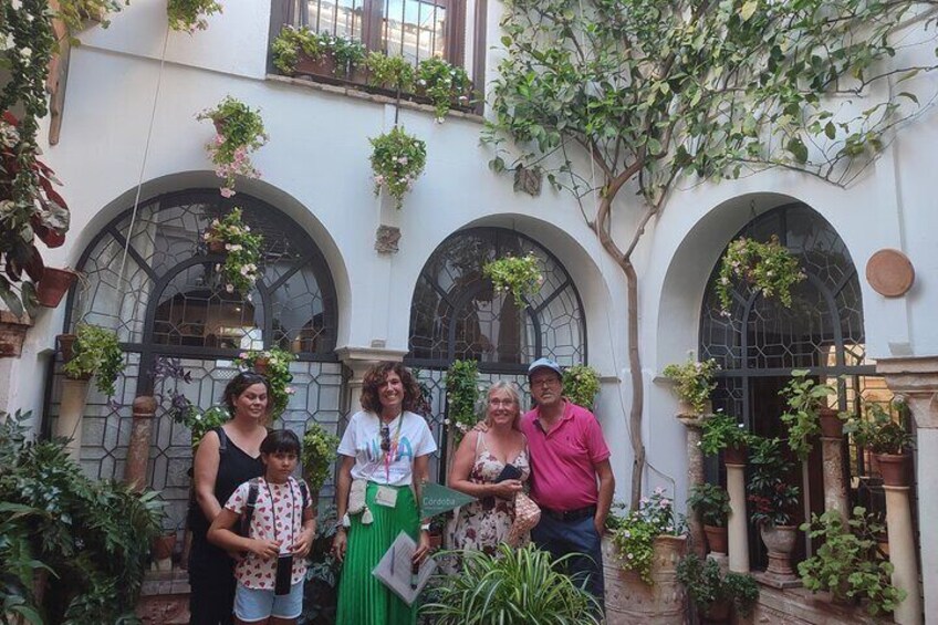 Guided Tour to Discover the Courtyards of Cordoba