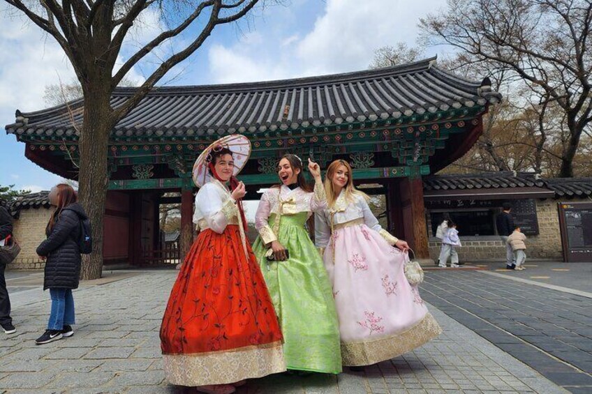 Hanbok Wearing Experience