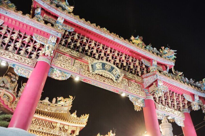 Yokohama Night Views: A Scenic Tour of Chinatown and the Harbor