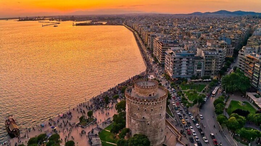 SUP Yoga and SUP Sightseeing in Thessaloniki