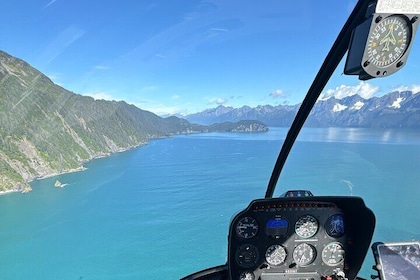 Grand Seward Ocean and Icebergs 1.5 hours 2 Landings Seward