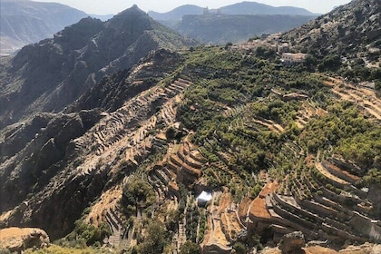 Private Day-Tour in Nizwa and Jebel Akhdar