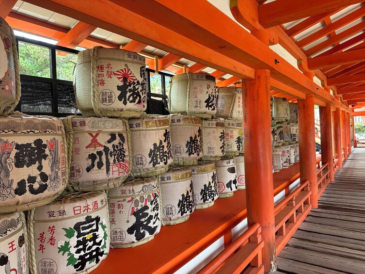 Hiroshima & Miyajima Day trip with Itsukushima from Tokyo by bullet train