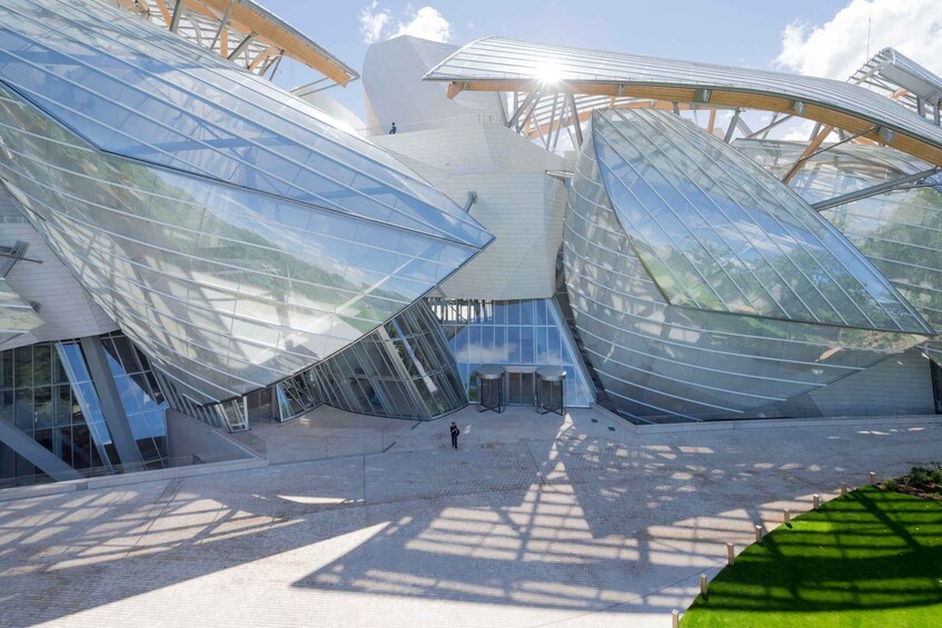 Picture 5 for Activity Paris: Fondation Louis Vuitton Premium Access Ticket