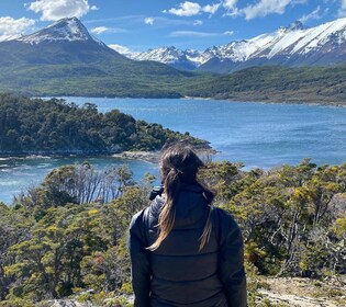 Sailing and trekking in Isla Redonda: Ushuaia National Park