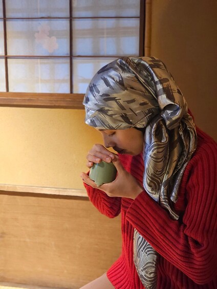 Picture 1 for Activity Nagoya: Kakuozan guided tour w/Incense Ceremony Experience