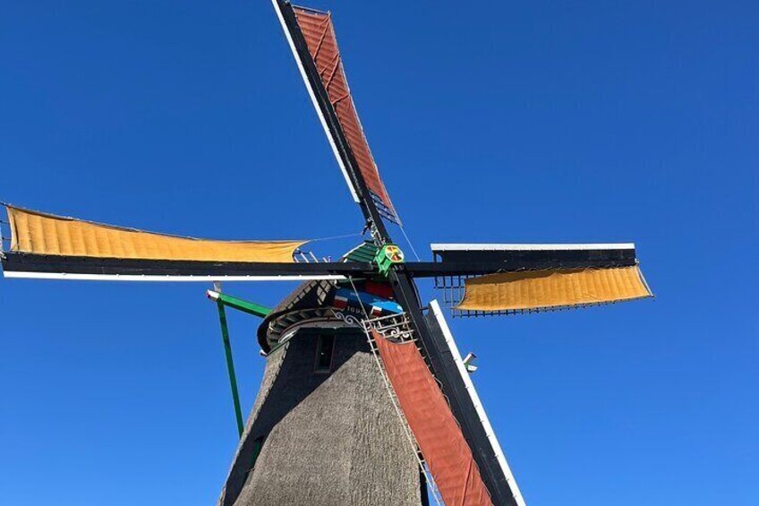 Amsterdam: Private Tour Windmills, Castle and Volendam