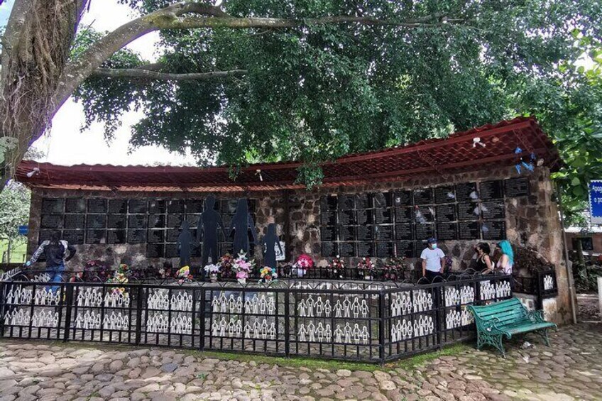 Memorial about the victims of the Mozote, Morazán.