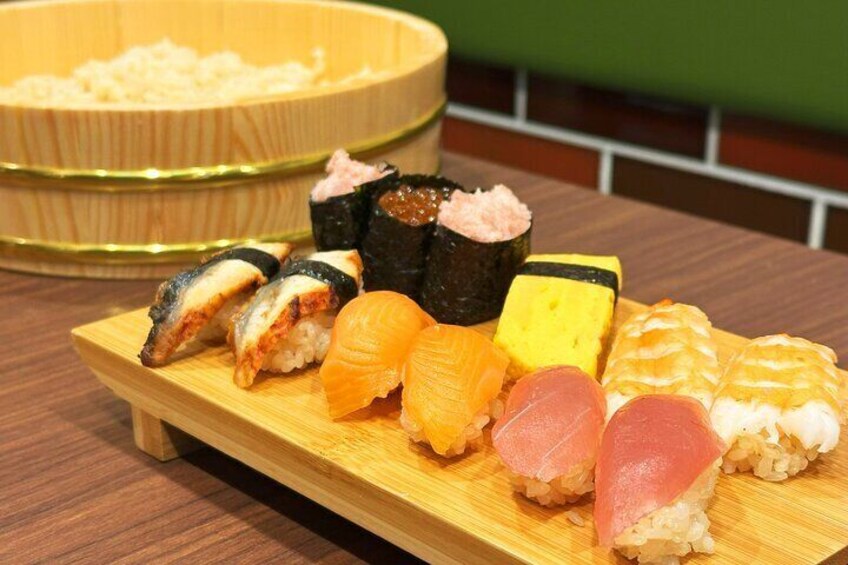 Sushi Making Experience in Namba Osaka