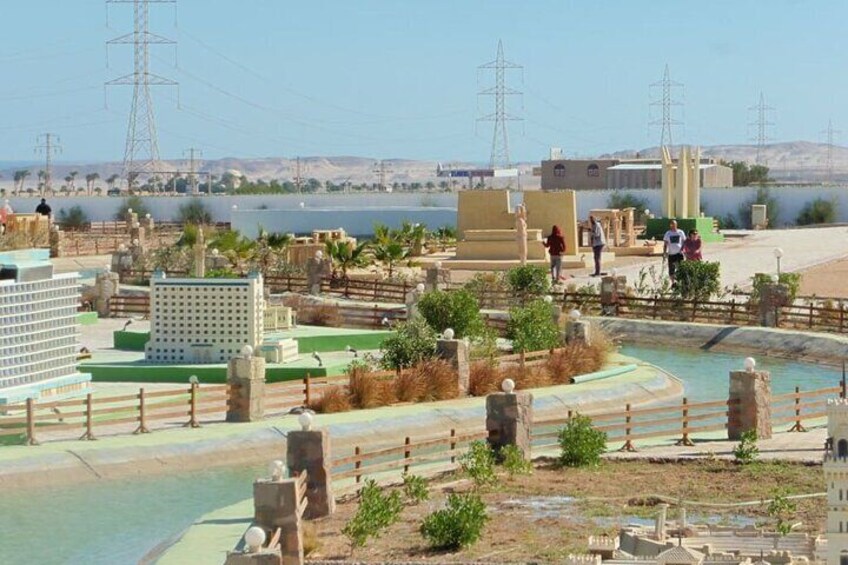 Mini Egypt Tour in Open Museum with Transfer - Hurghada