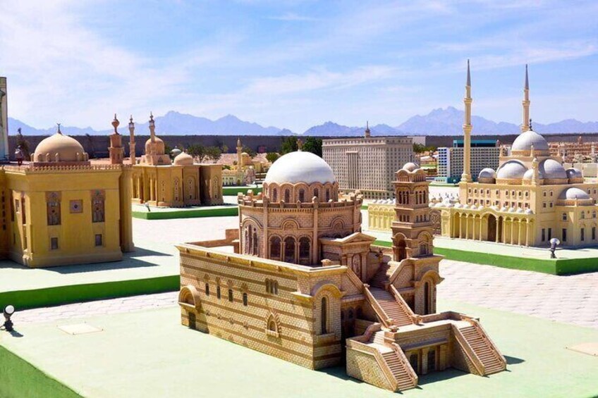 Mini Egypt Tour in Open Museum with Transfer - Hurghada