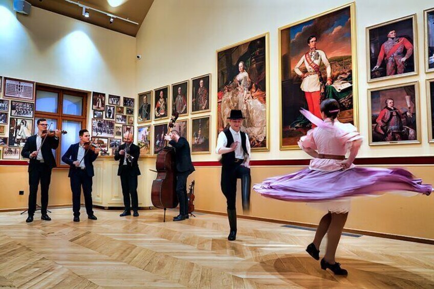 Budapest Folklore in the Castle Live Show