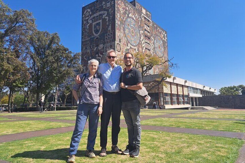 Guided Tour of the Unam Murals