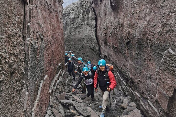 Mount Etna Walking Tour from 2500 m to 3000 m with Cable Car and Guide 