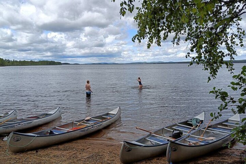 Guided Canoe Tour on the Lake Venjanssjön