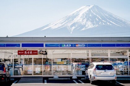 From Tokyo: Mt. Fuji Lawson & Mt. Fuji Iconic Lakes 1Day Bus Tour