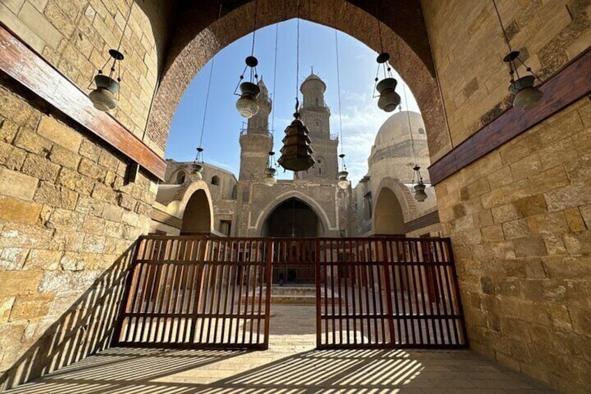 4 Hour Private Sightseeing Tour in Old Cairo