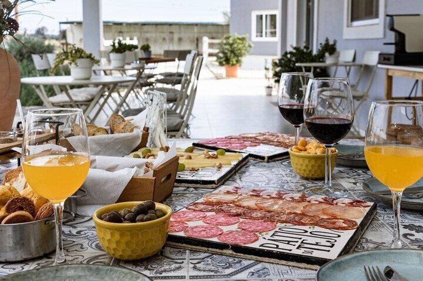 Horse ride on the beach with gastronomic tasting