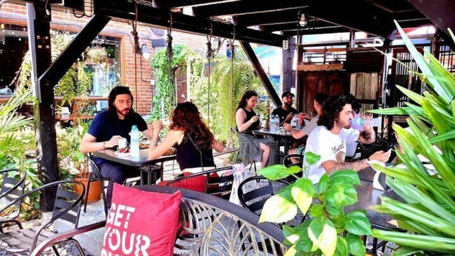 Ayutthaya Sabieng Riverside Restaurant Shared Activity